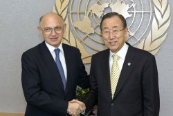Héctor Timerman (izq.) y Ban Ki-moon - Foto ONU.