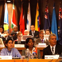 Delegados de los países miembros de la CEPAL participan en la Conferencia Estadística de las Américas. Foto: Carlos Vera/CEPAL