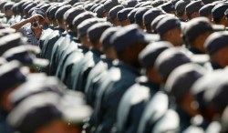 Ceremonia de graduación de 920 nuevos agentes de la policía en el centro de Sao Paulo © 2012 Reuters
