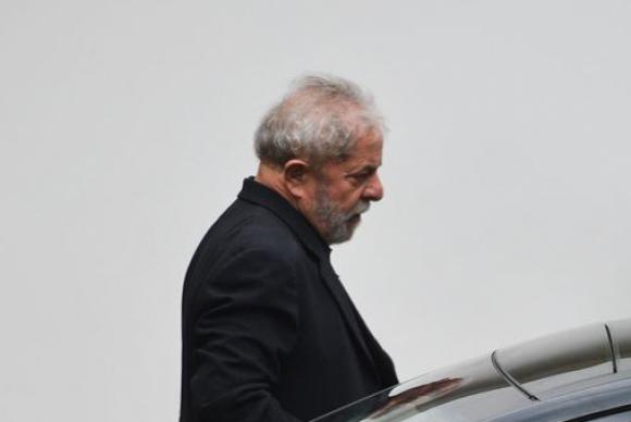 A Foto Agencia Brasil - - -