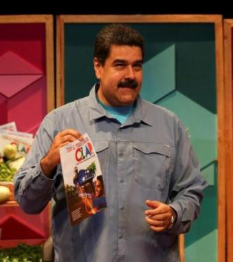 Imagen cedida a Reuters del presidente de Venezuela, Nicolás Maduro, en un evento relativo a los Comités Locales de Abastecimiento y Producción en Caracas