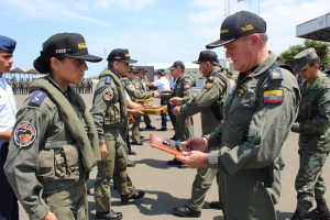 A Foto A-- foto New York Post