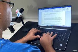 Gustavo Ocando Alex_oficina (3)